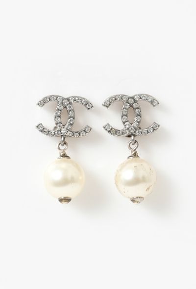 Chanel Strass Pearl 'CC' Earrings - 1