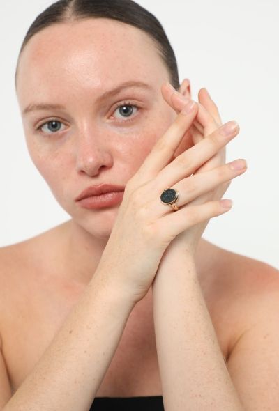 Vintage Fine Jewelry Antique 18K Yellow Gold  Intaglio Blood Jasper Ring - 2